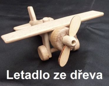 112-948-drevene-letadla-pro-deti
