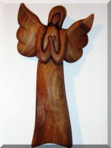 Drevené sošky, Anjelik strážny III. 23 cm | anjel ochránca
