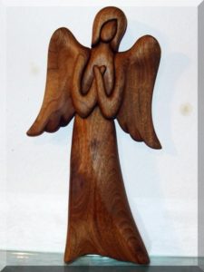 Soška anjelik VI. , 23 cm | drevený anjel strážny