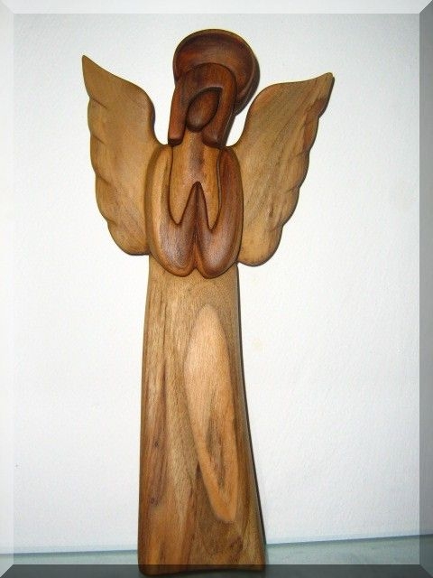 Soška, ​​anjel so svätožiarou II. v. 25 cm | drevený anjel strážny