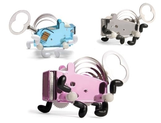PEA mechanické plechové hračky na kľúčik pre děti