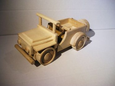 Jeep terénne autíčko z dreva | drevený vojenský darček