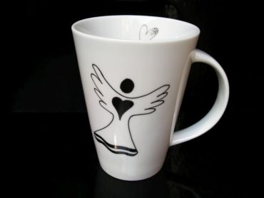 Český porcelánový hrnček 0,4 l s anjelom na čáj, kávu