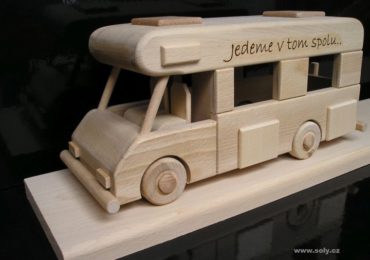 Karavan na podstave | obytný voz | drevený darček pre cestovateľov, karavanisty