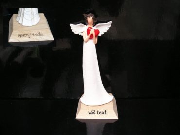Anjel soška darček srdce | drevené darčeky