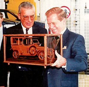 Ford model T prezident Václav Havel drevené modely vozidiel