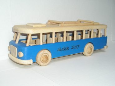 Autobus RTO | drevená hračka, drevený darček, červený