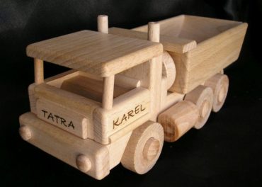 Nákladné autá Tatra a buldozér z dreva drevené hračky