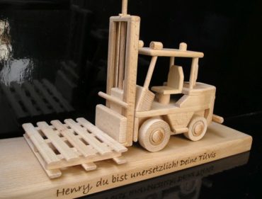 Vysokozdvižné vozíky jašterice | drevené darčeky a hračky