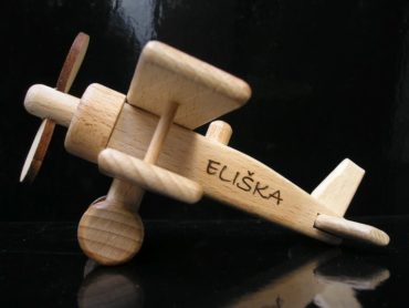 Malé lietadlo, drevené letadlo hračka