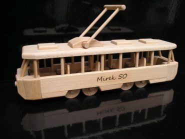 Moderné električka | drevené firemné darčeky | drevená hračka | model
