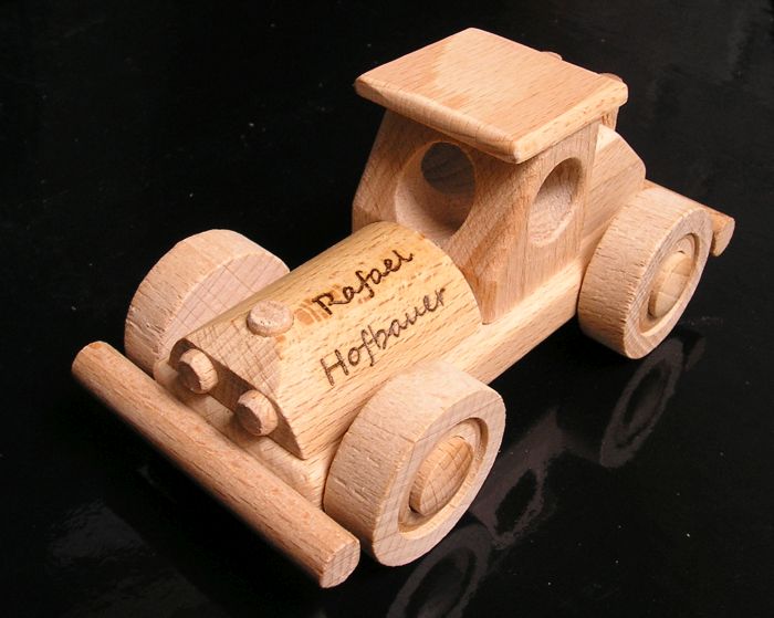 Bugi – drevené závodné autíčko | drevené hračky