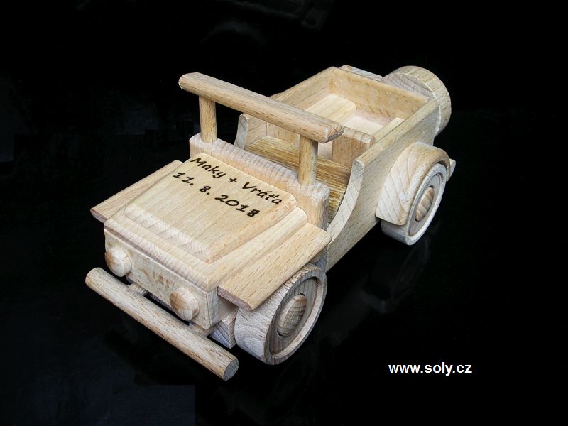 Jeep terénne autíčko z dreva | drevený vojenský darček
