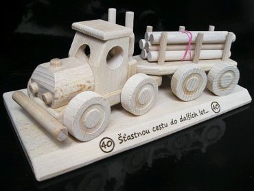 Cisternové vozidlo - drevená hračka | darček na podstave
