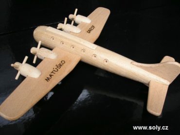 Drevené lietadlo Boeing, drevená hračka darček