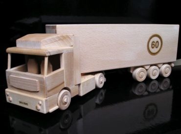 Víno, alkohol truck kamión | drevený darček pre vodiča kamiónu