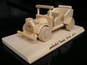 Drevené hračky, závodné autko + veterán auto | autoverán