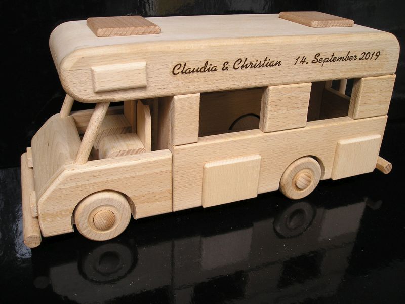 Karavan, obytné vozy, drevené hračky darček.