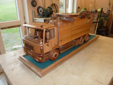 MANN drevené modely vozidiel