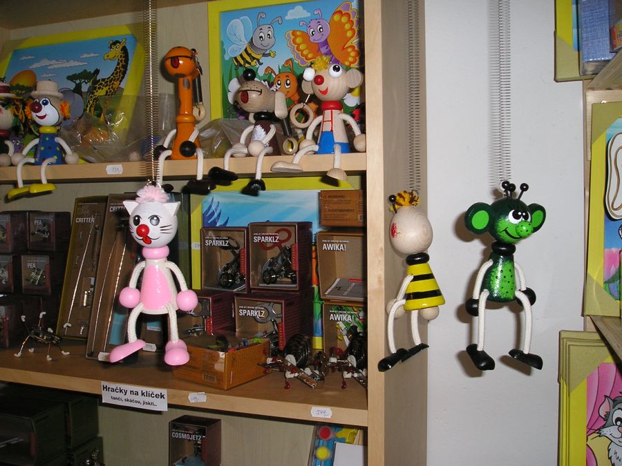 Drevený Ferdo mravec | hračka na pružine | drevené hračky