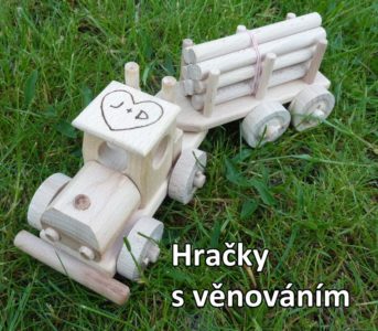 Drevené autíčko a kamión s drevom | drevená hračka