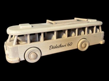 Darček pro dedka k narodeninám autobus