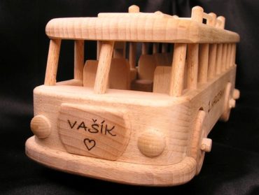 Detský autobus na hranie