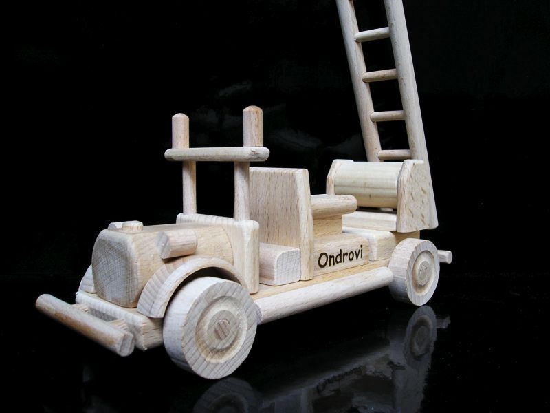 Hasičské vozidlo | požiarny automobil, voz | drevené hračky