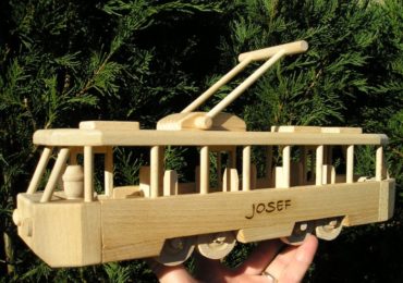 električky | drevené darčeky pre vodičov, drevená tramvaj hračka