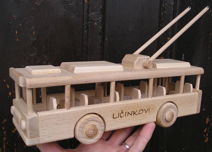 Trolejbusy drevené hračky, drevené darčeky