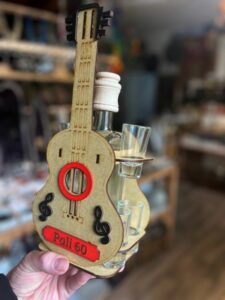gitara fľaša narodeninový darček