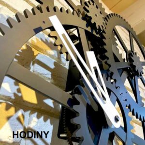 Nástenné hodiny ozubené kolesá