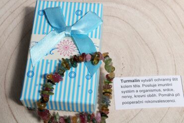 Turmalín farebný - náramok minerál význam