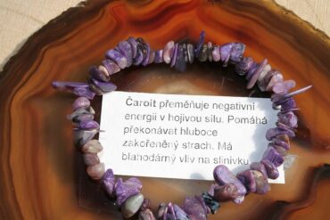 Náramok čaroit minerál krištáľ