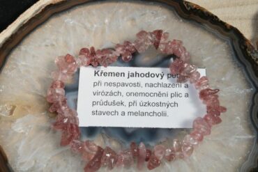 Náramok kremen jahodový minerál kryštáľ
