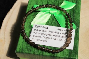 Záhneda dámske náramky z minerálov a kameňov