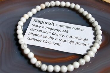 Magnezit dámske náramky z minerálov a kameňov