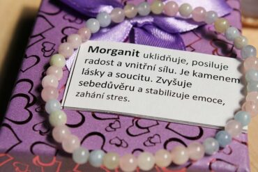 Morganit náramky z minerálov a kameňov